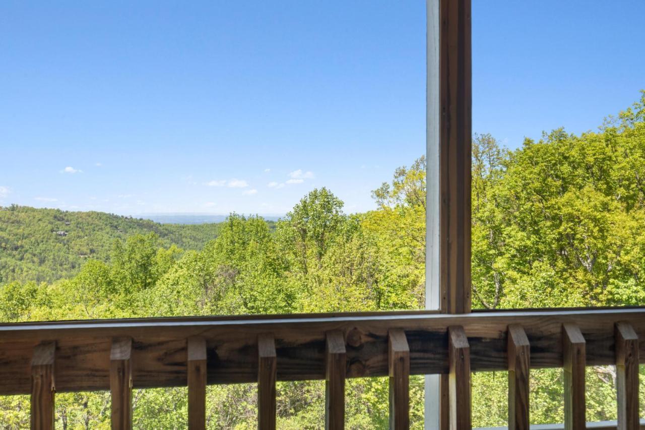 Bear Cub Retreat Apartamento Gatlinburg Exterior foto
